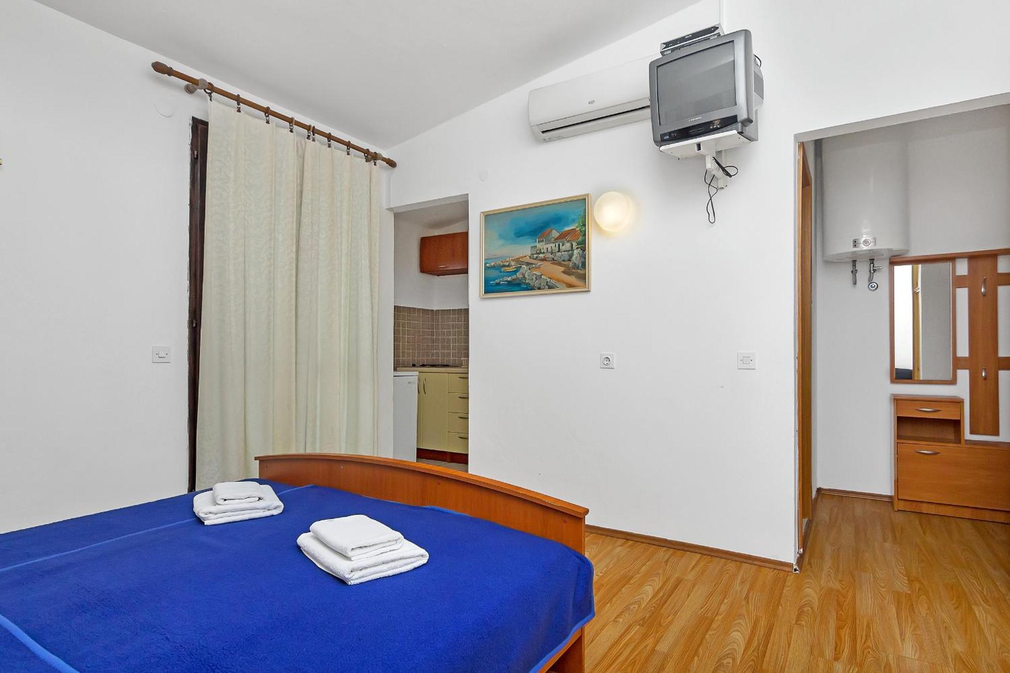 Apartmani Cico Gdinj 外观 照片